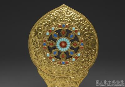 图片[3]-Gilt porcelain monstrance with the Wheel of the Law/ Dharmachakra in fencai painted enamels, Qing dynasty,  Jiaqing reign (1796-1820)-China Archive